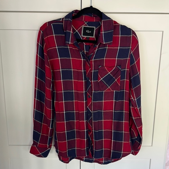 RAILS Hunter Plaid Flannel Shirt in Red/Navy - Picture 3 of 9